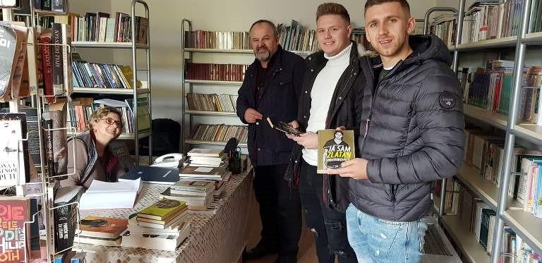 Eldar Ćivić se učlanio u biblioteku