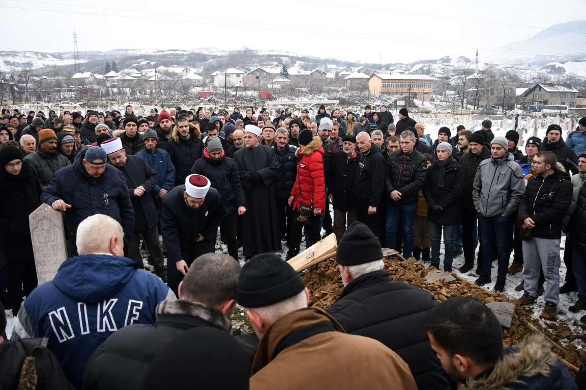 Dežnaza Muhamedu Šišiću - Avaz