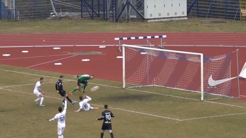 Cijeli stadion bio u nevjerici: Fudbaler Spartaka promašio nemoguće