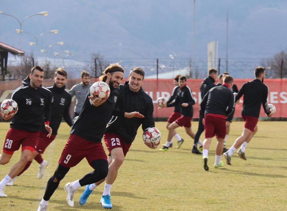 Odlična atmosfera na današnjem treningu bordo tima - Avaz