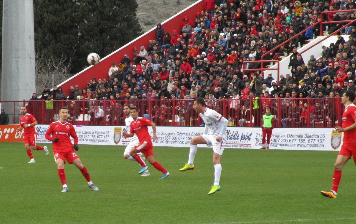 Odlična atmosfera na stadionu Rođeni - Avaz