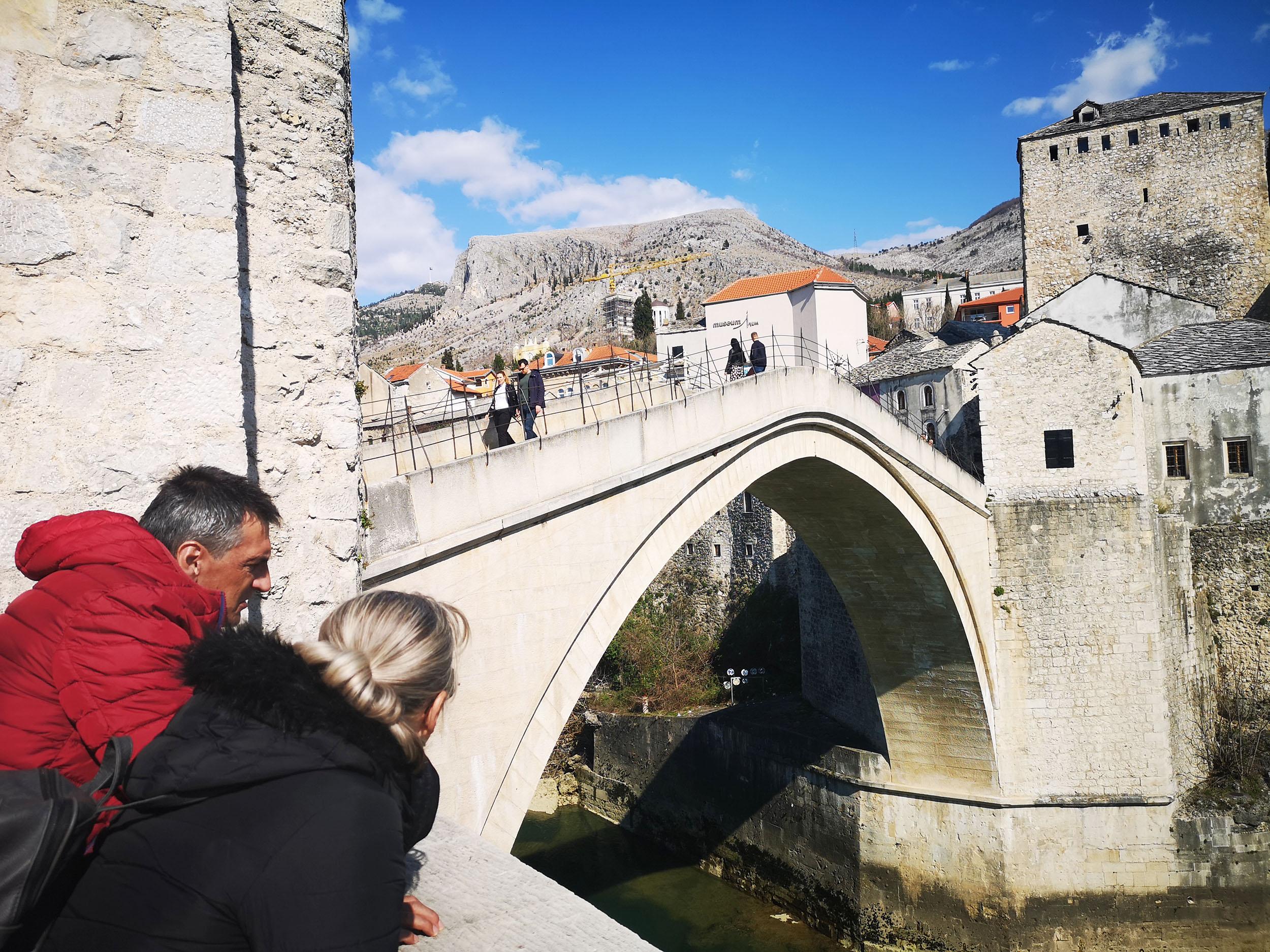 Mostarski Stari Grad doživio je kolaps, traže se hitne mjere