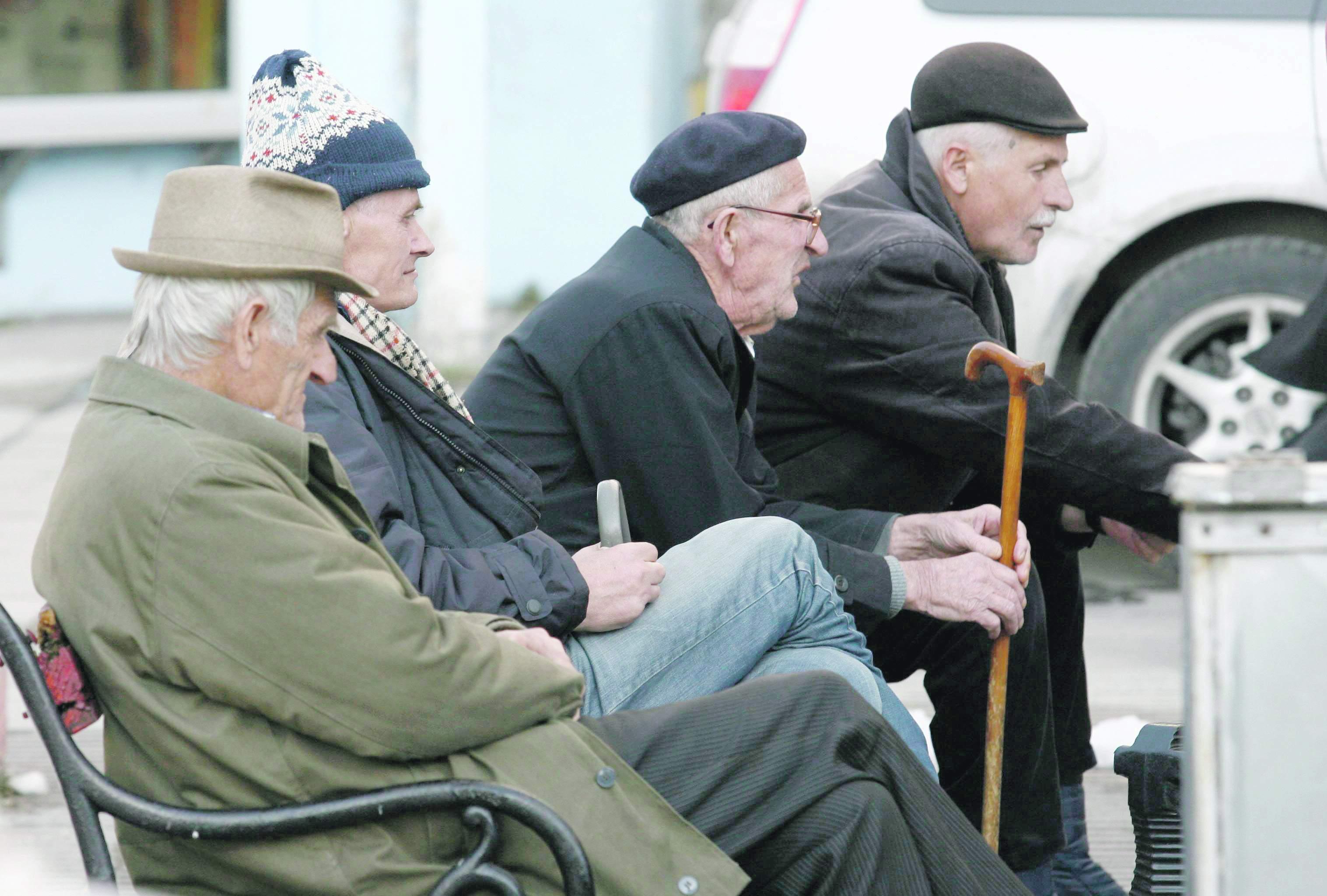 Važne zdravstvene preporuke za penzionere uoči početka uručivanja penzija