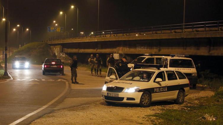 Intervenirali policajci - Avaz