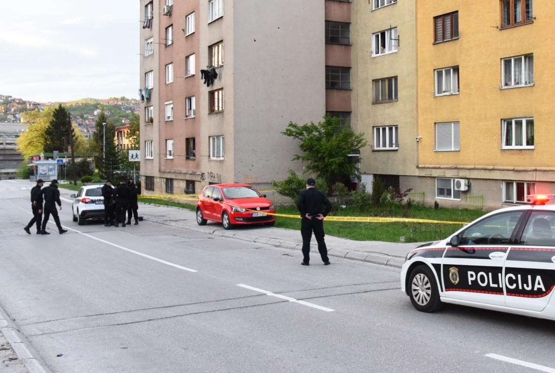 Policija ogradila mjesto pucnjave - Avaz