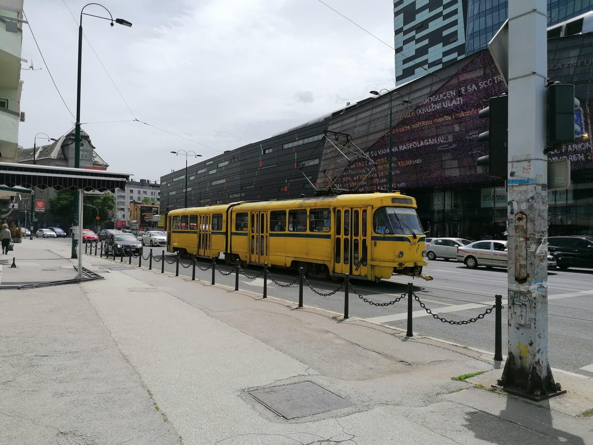Pogledajte kako izgleda vožnja tramvajem po novim pravilima