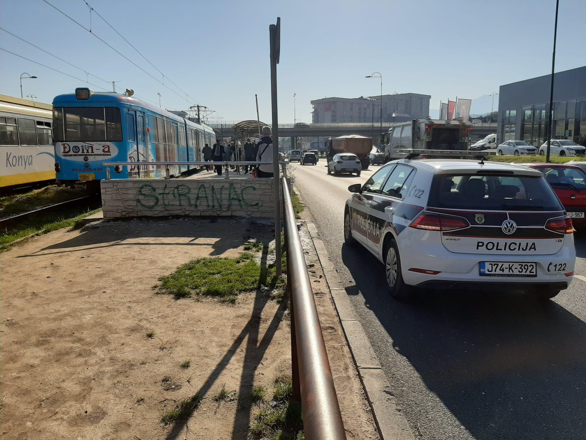 Zbog gužve u tramvaju morala reagirati i policija