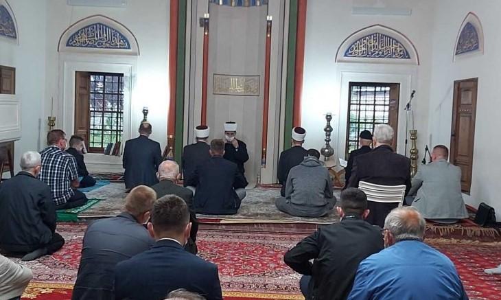 Bajram-namaz klanjan u Ferhadiji - Avaz