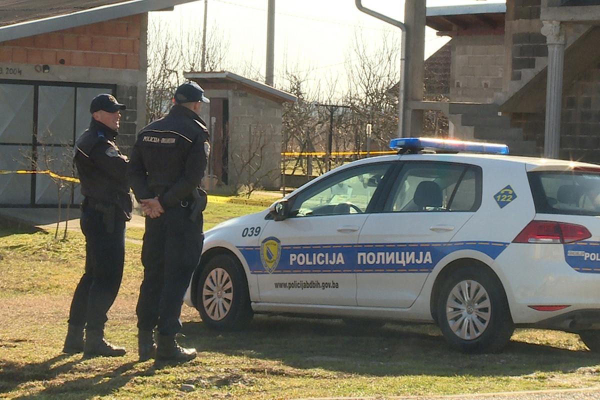 Policija na mjestu zločina - Avaz