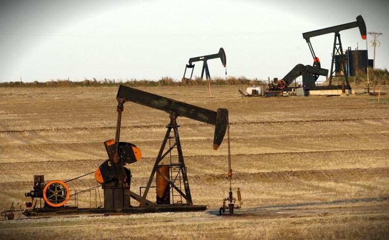Posljednjih mjeseci cijene su nafte rasle jer su se ulagači nadali brzom oporavku globalne privrede - Avaz