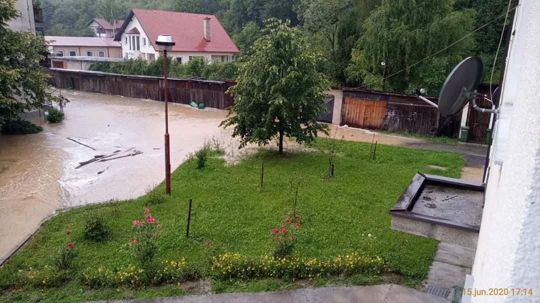 Popavljeno 10 kuća, ponovo štete na poljoprivredi - Avaz