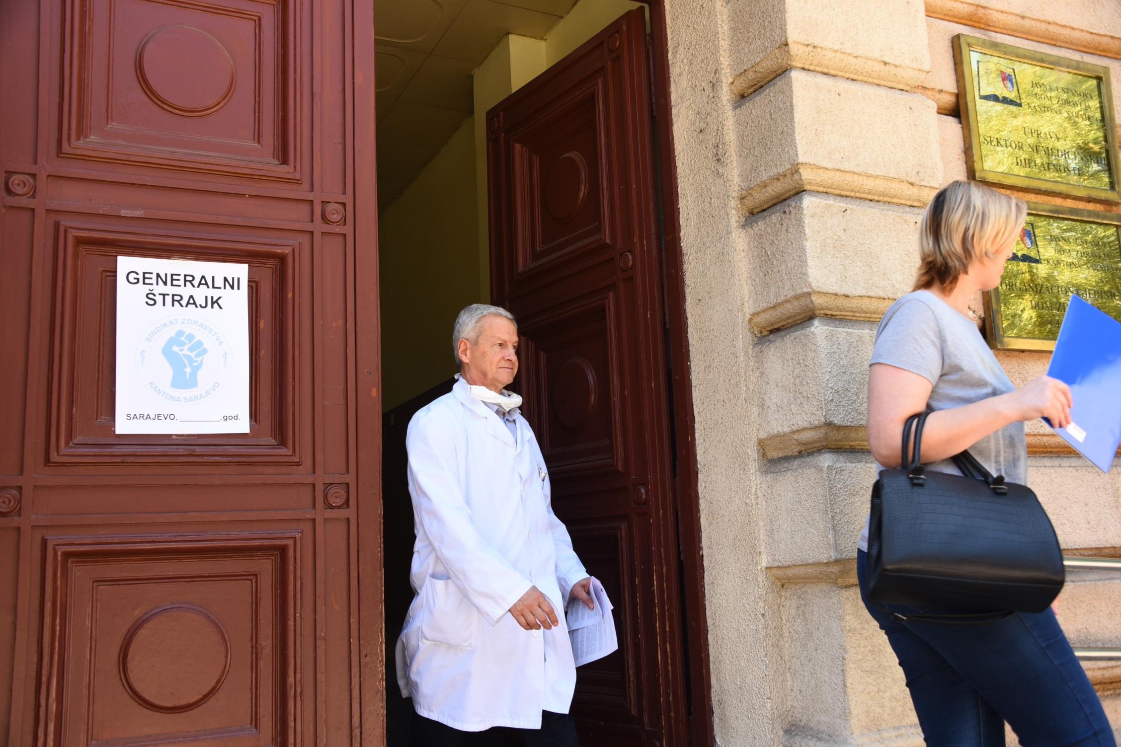 Ljekari i medicinari u KS nastavili s generalnim štrajkom