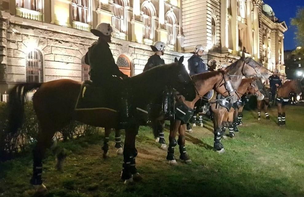 Protesti u Beogradu: Manji broj demonstranata, nema napada na policiju