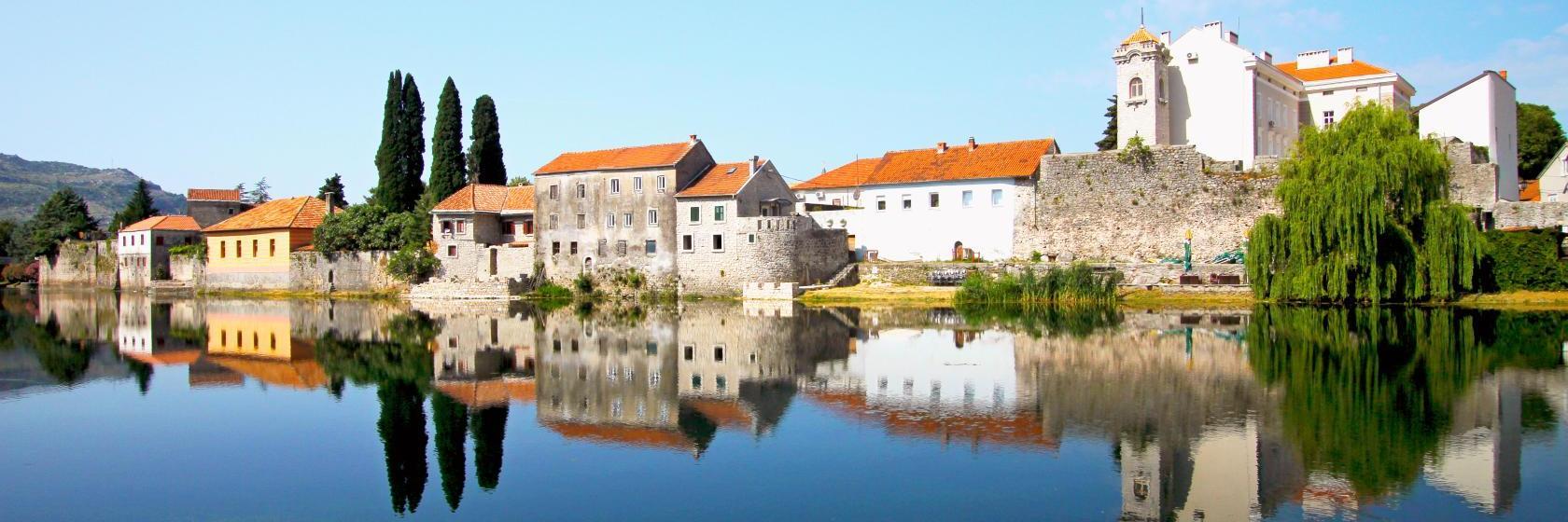 Trebinje - grad sunca, kamenja i vina