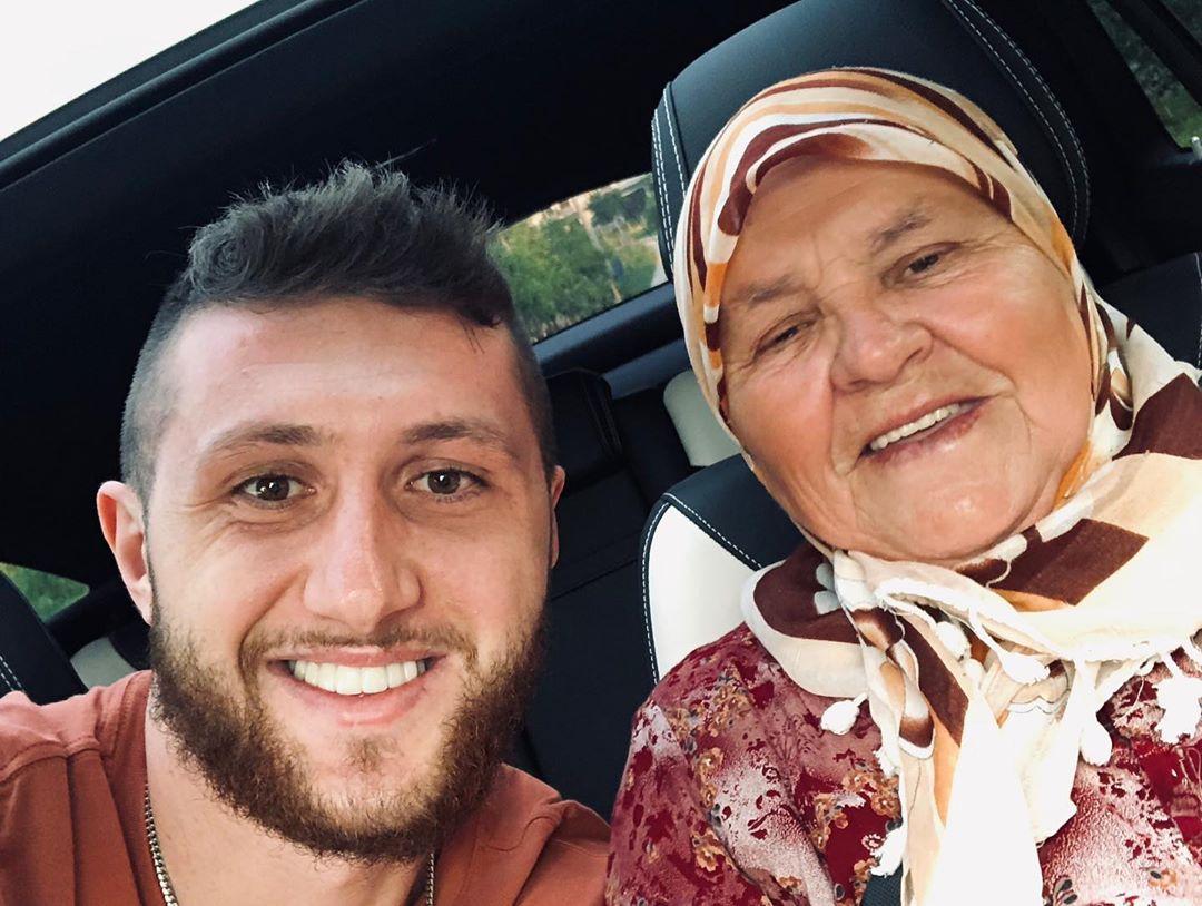 Jusuf Nurkić s nanom Hanom - Avaz