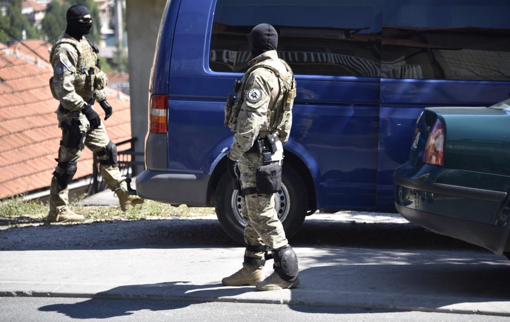 Policajci uhapsili sedam osoba - Avaz