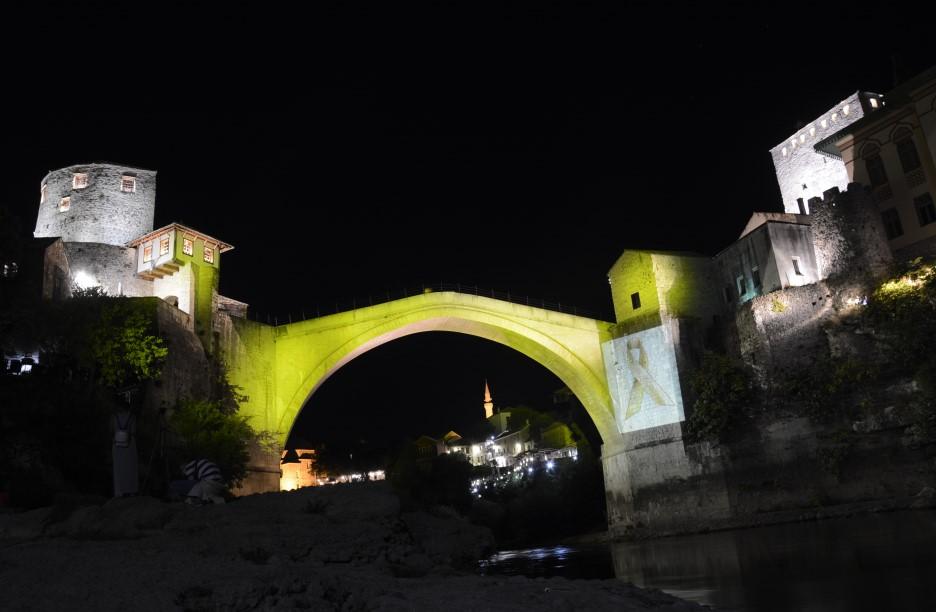 Stari most u Mostaru - Avaz