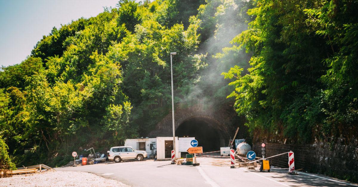 Saobraćaj je zbog radova obustavljen u tunelu Jasen na magistralnom putu Prozor-Jablanica - Avaz