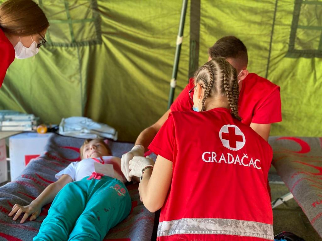 Crveni križ FBiH upriličio vježbu zbrinjavanja stanovništva ugroženog usljed zemljotresa