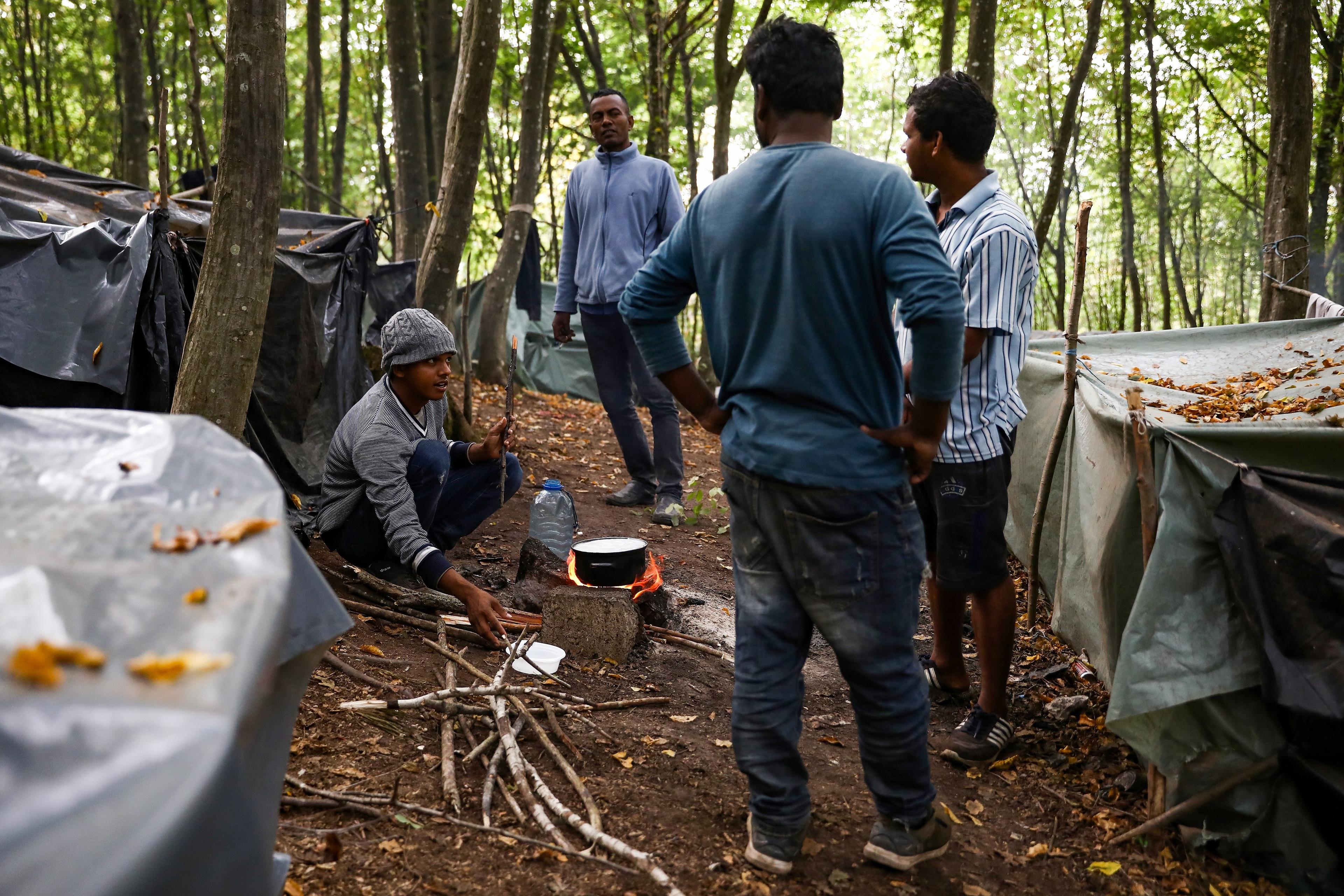 Migranti u šumama iznad Velike Kladuše - Avaz