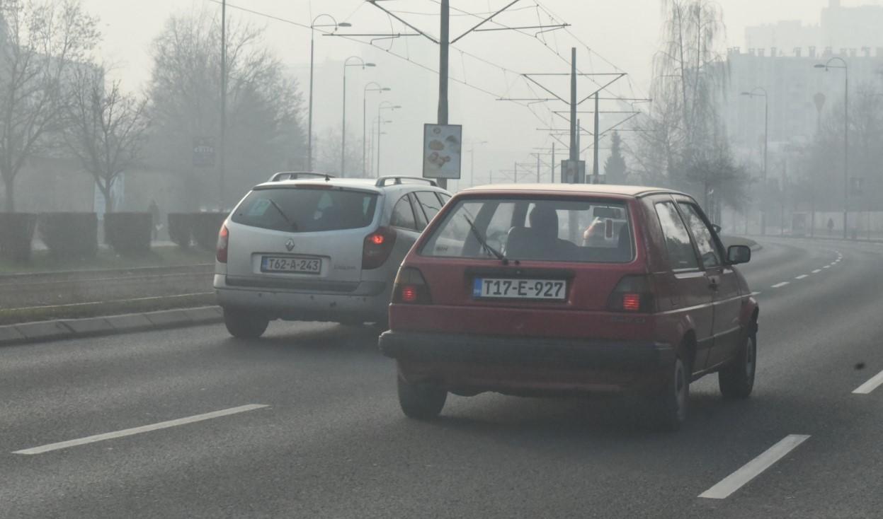 Zbog radova na mnogim dionicama usporen saobraćaj, osigurani i alternativni pravci