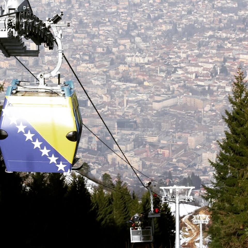 Trebevićka žičara je simbol koji posjetioci žele zabilježiti na fotografijama - Avaz