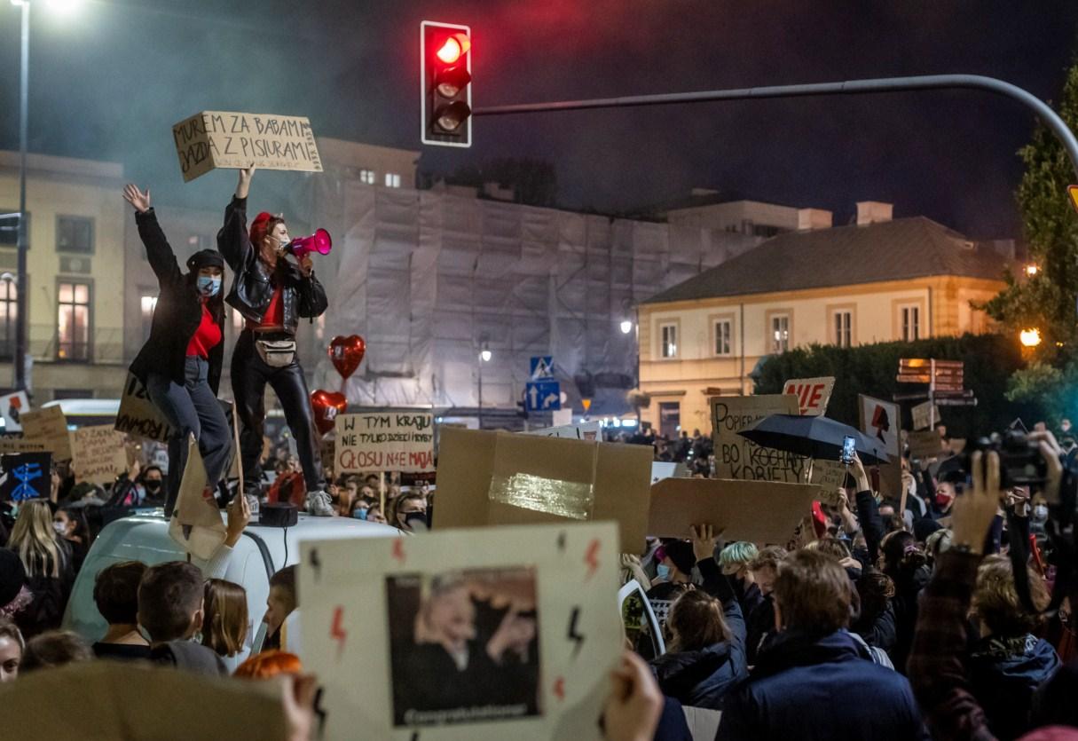 Peti dan protesta - Avaz