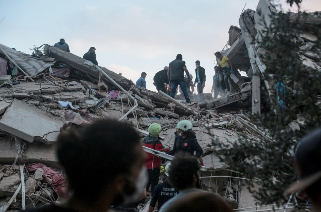 Fotografije nakon razornog zemljotresa u Izmiru - Avaz