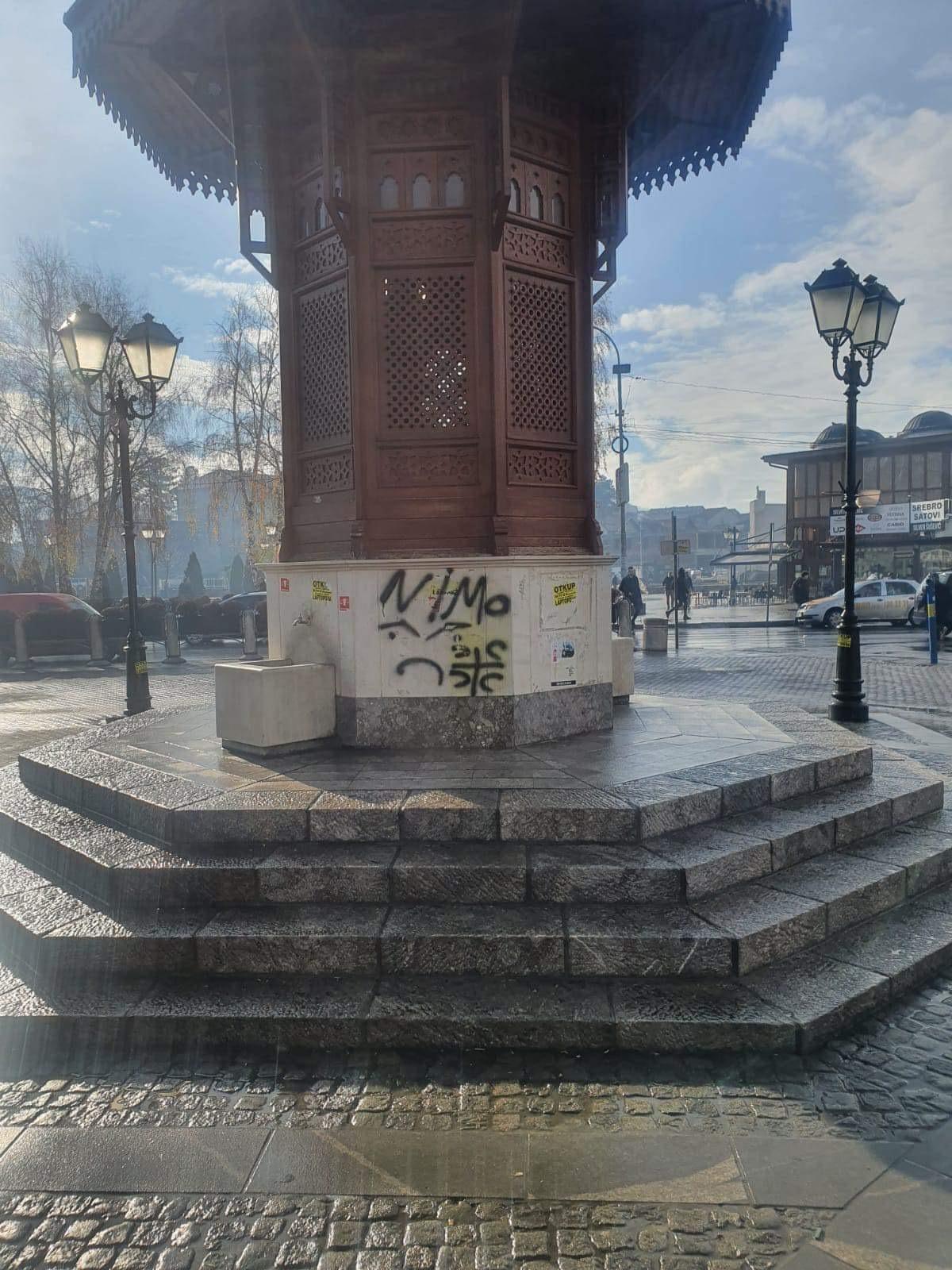 Iscrtani grafiti na sebilju - Avaz