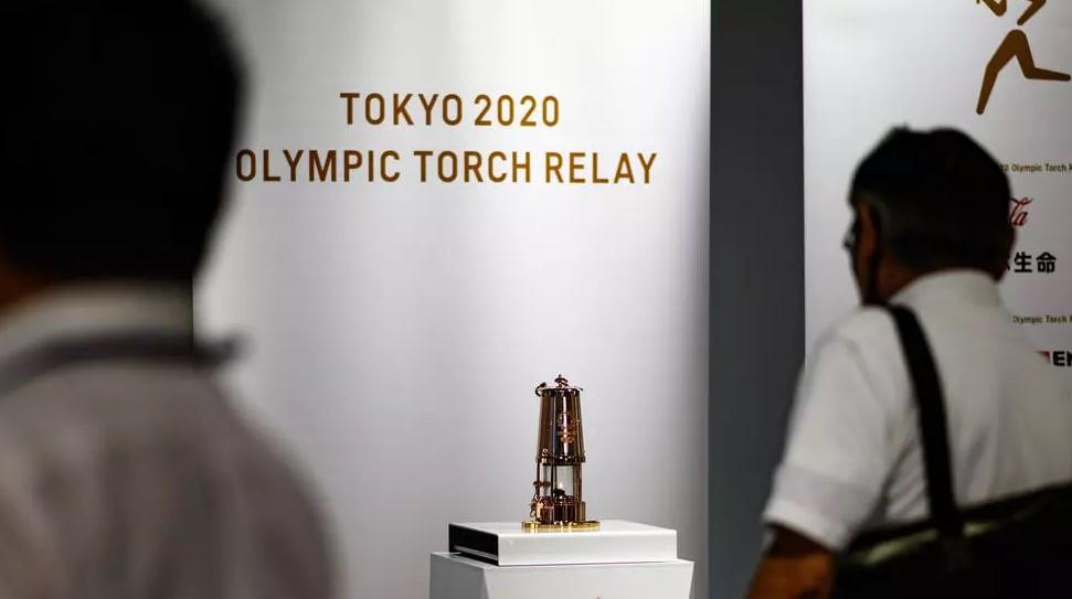 The Olympic flame is currently on display in Tokyo - Avaz