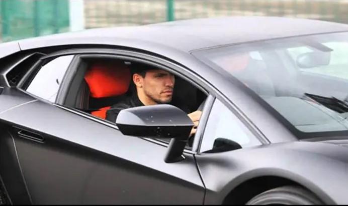 Aguero: Ne znam zašto sam kupio Lamborghinija, bacio sam novac...