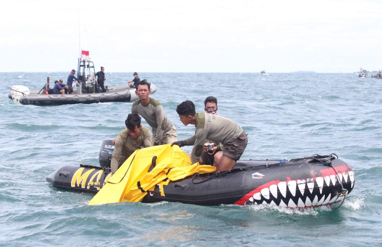 Avion "Sriwijaya Air Boeing 737-500" pao je u more nekoliko minuta nakon polijetanja - Avaz