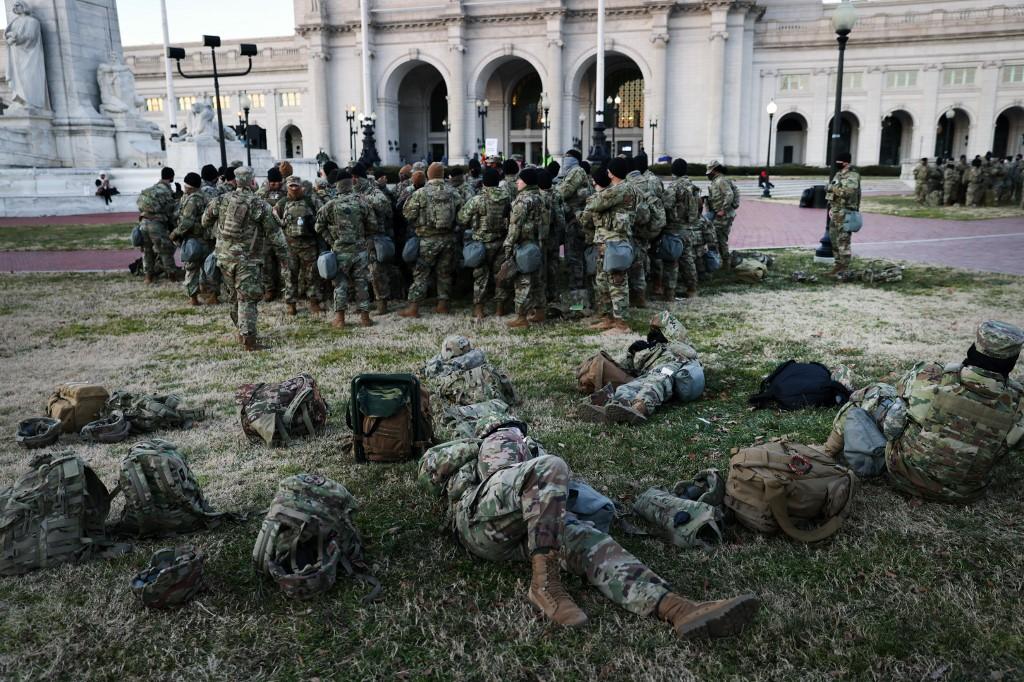 Pripadnici Nacionalne garde u Vašingtonu - Avaz