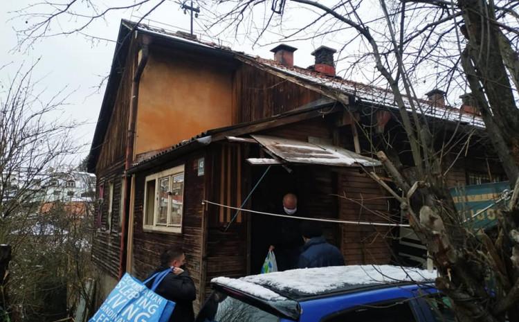 Dobri ljudi skupili novac za četvero djece koji su ostali bez majke: Sagradit će im kuću