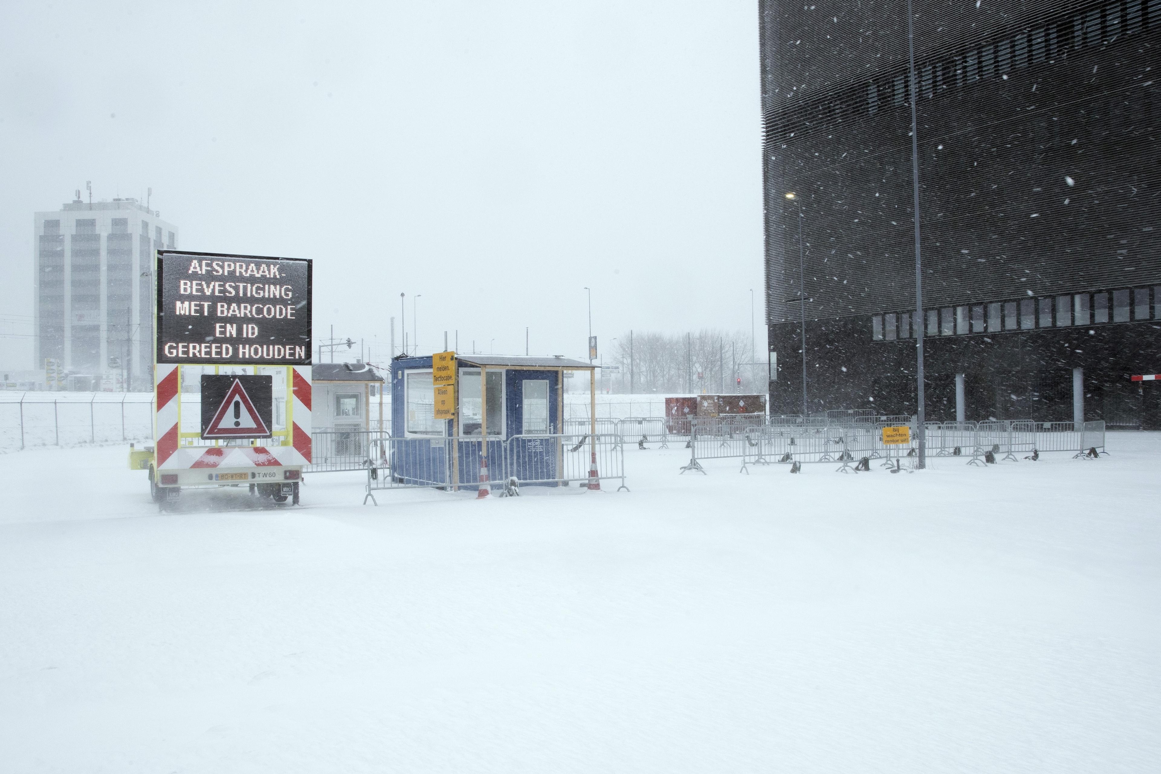 Nizozemska meteorološka agencija KNMI za nedjelju je u cijeloj državi objavila crveni alarm - Avaz