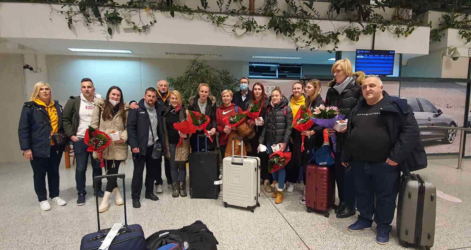 Zajednička fotografija sa Aerodroma Sarajevo - Avaz