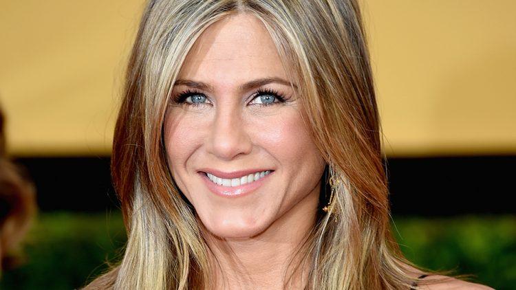 Modni detalji koje preferira Dženifer Aniston