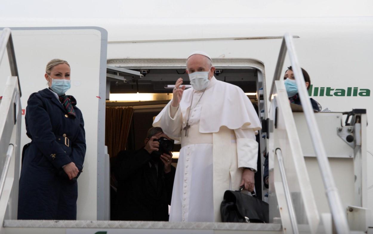 Pope Francis arrives in Baghdad for risky, historic Iraq tour