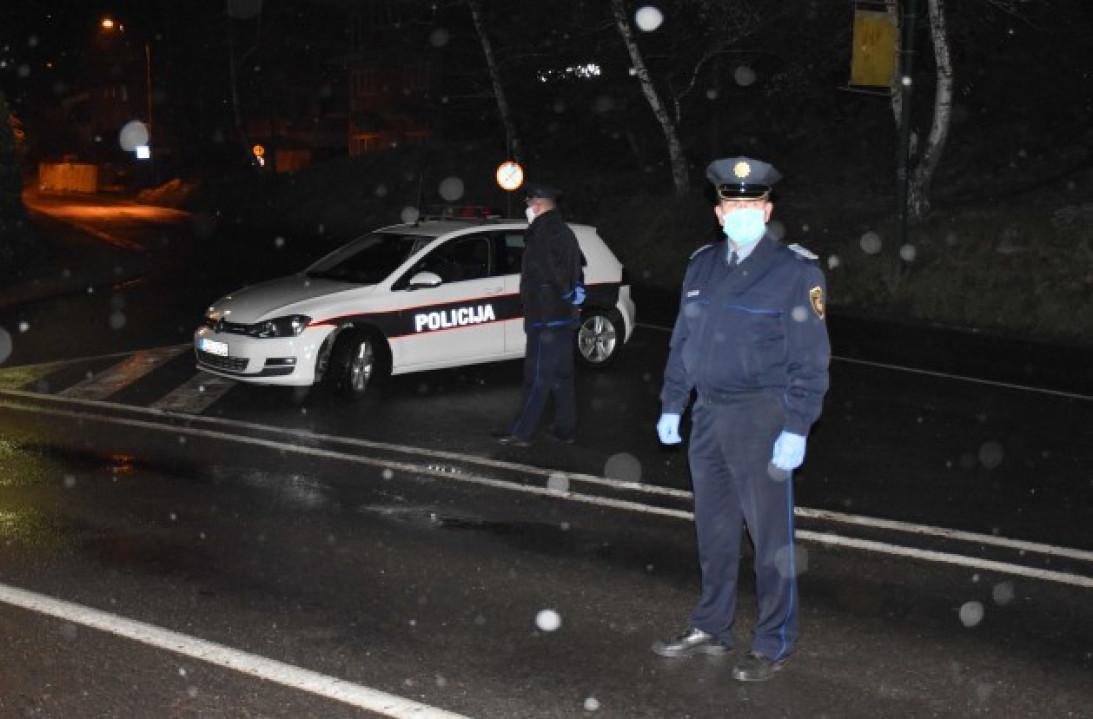 Blokirani izlazi iz Goražda: BMW-om udario policajca koji je pokušao da ga zaustavi i pobjegao