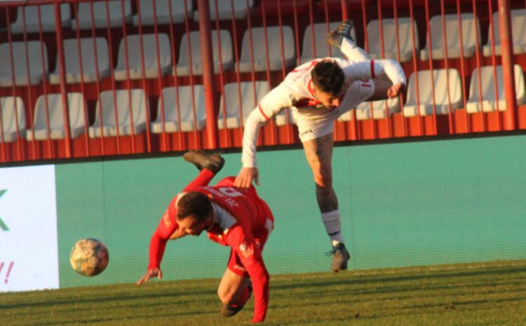 Derbi pod Bijelim brijegom, Borac i Velež favoriti protiv Mladosti i Radnika