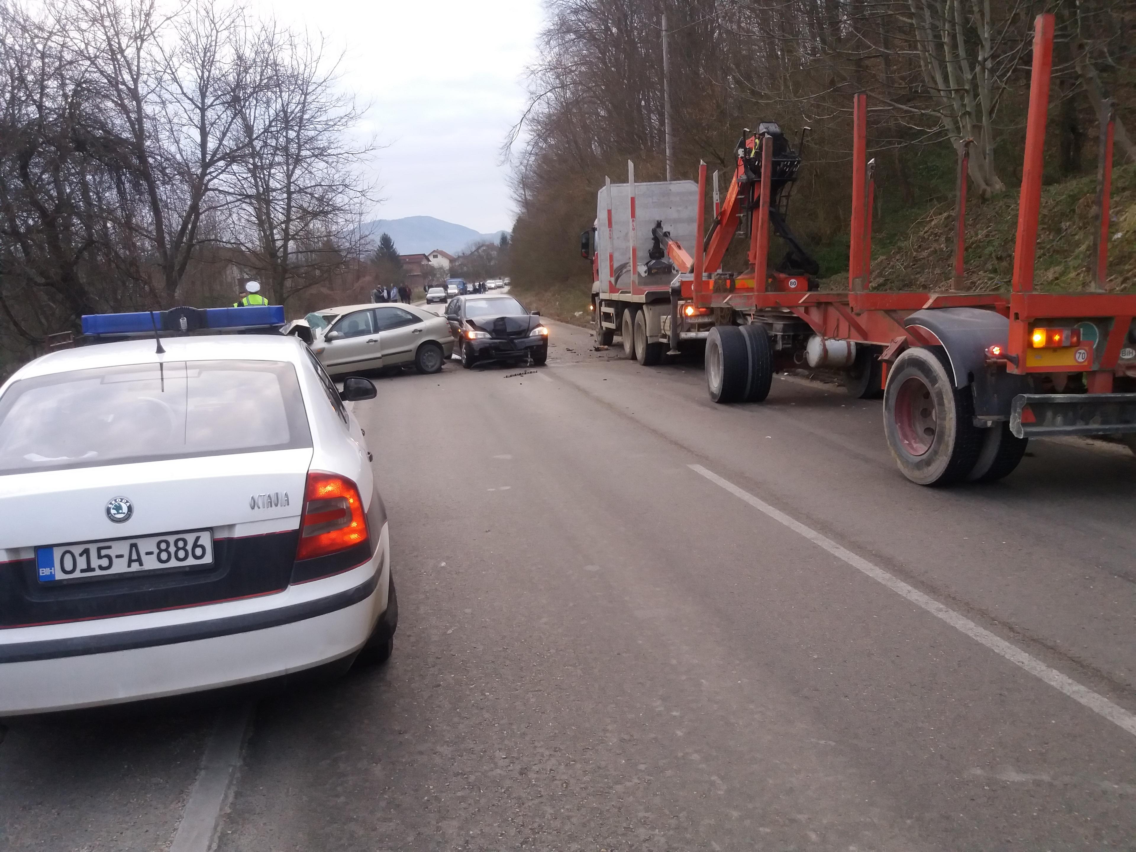 Na vozilima je nastala veća materijalna šteta - Avaz