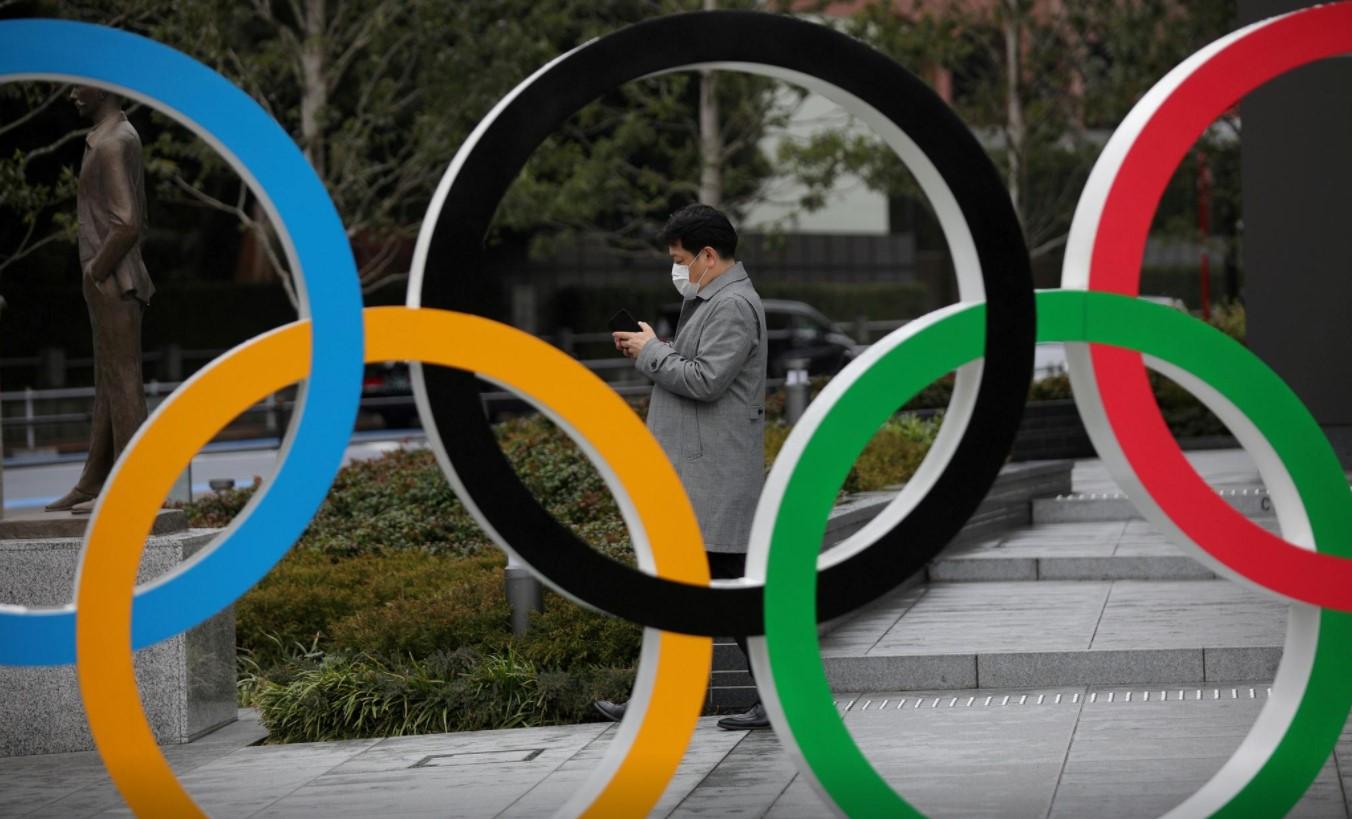 Japan Olympic adviser urges COVID-19 vaccine option for athletes