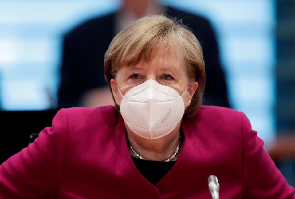 German Chancellor Angela Merkel attends the weekly cabinet meeting at the Chancellery in Berlin, Germany, March 31, 2021. - Avaz