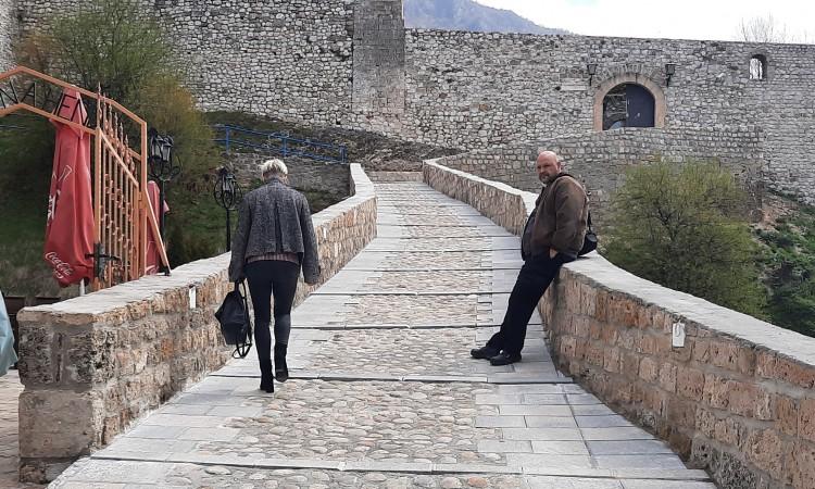 U završnoj fazi radovi na mostu prema tvrđavi Stari grad u Travniku