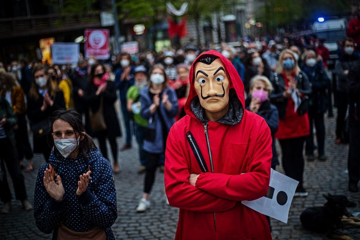 10.000 Čeha na protestima u Pragu, traže smjenu predsjednika Miloša Zemana - Avaz