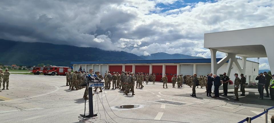 The plane landed with the soldiers at the Sarajevo International Airport - Avaz