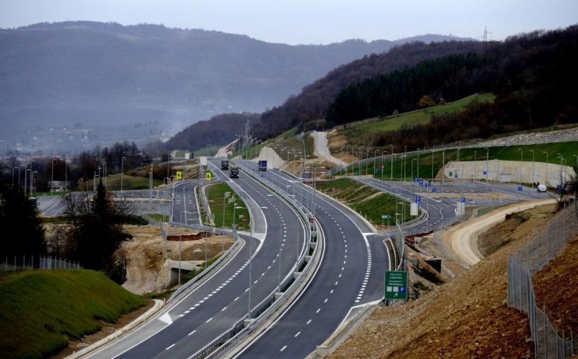 Usporen saobraćaj na autoputu A1 - Avaz