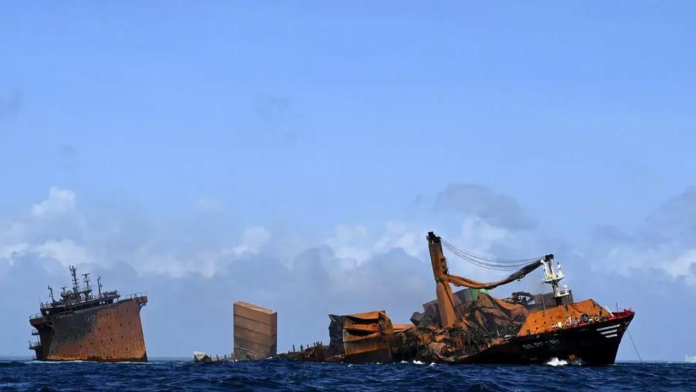 Sri Lanka recovers black box from sinking ship