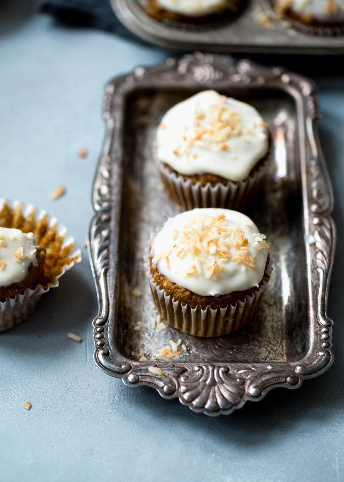 Muffini s bijelom čokoladom i kokosom