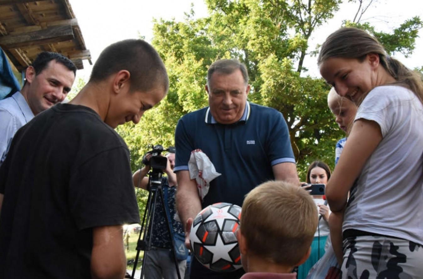 Dodik je istakao da ovo treba da bude primjer svima - Avaz